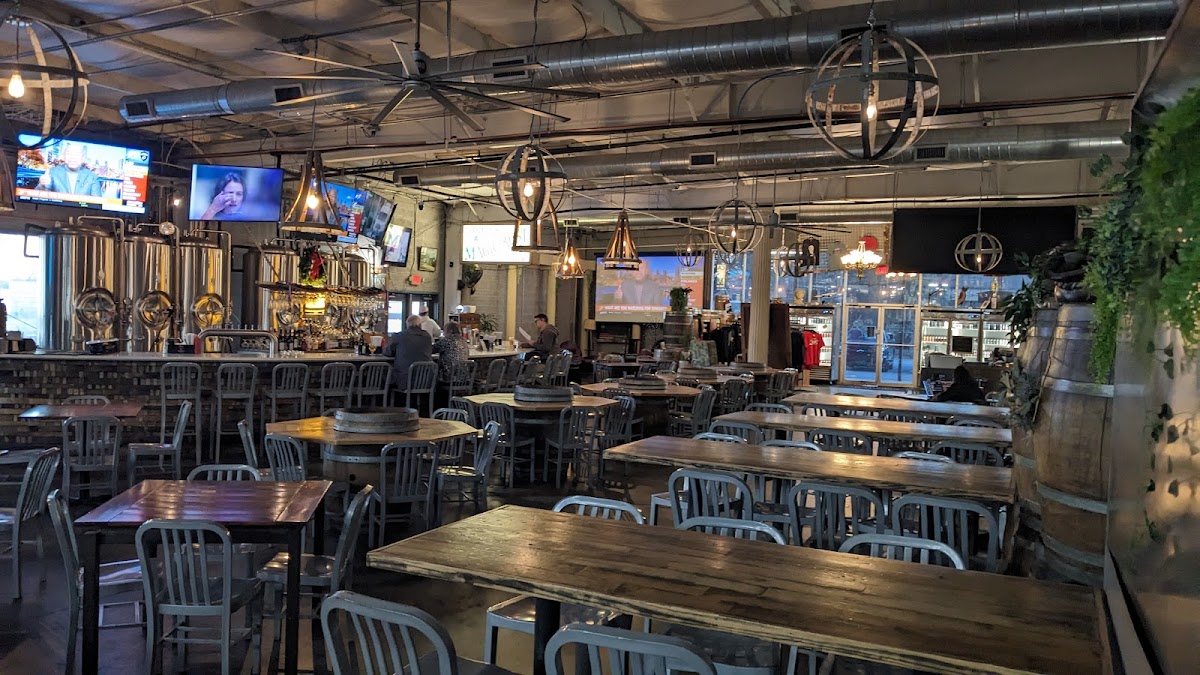 Akademia Brewing Company photo 3