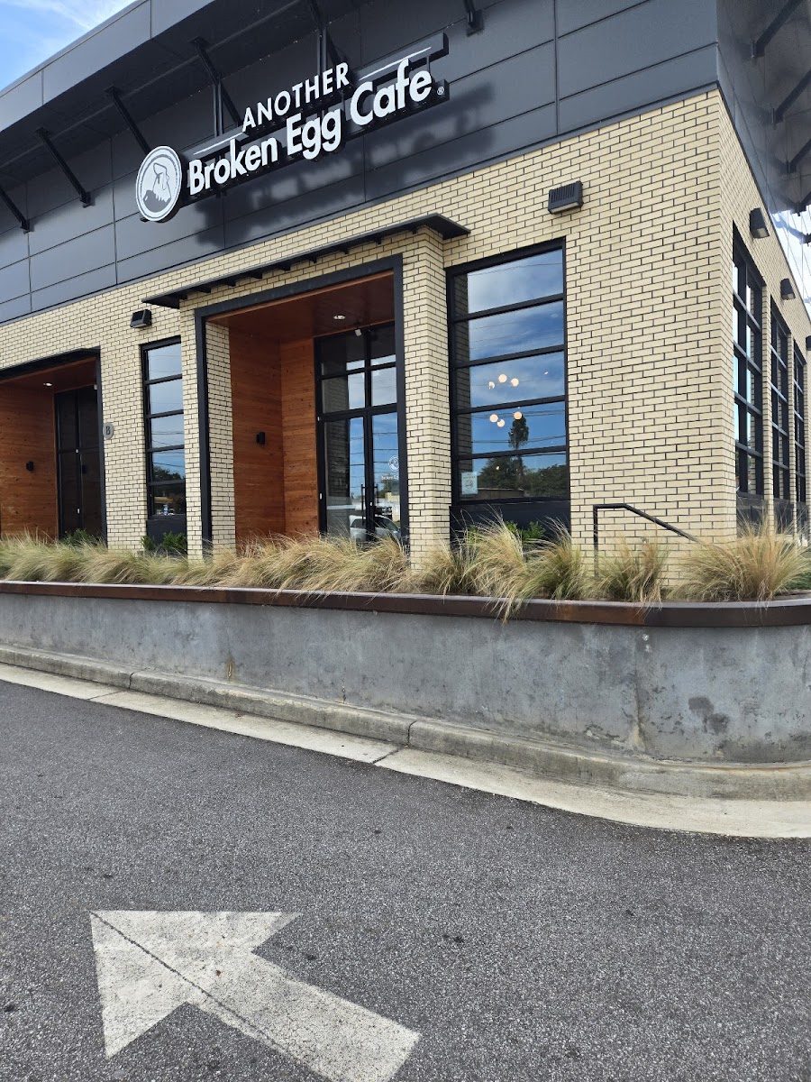 Another Broken Egg Cafe - Date Night in Athens, GA