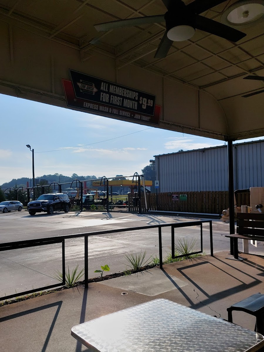 Bulldog Car Wash & Golf Carts photo 3