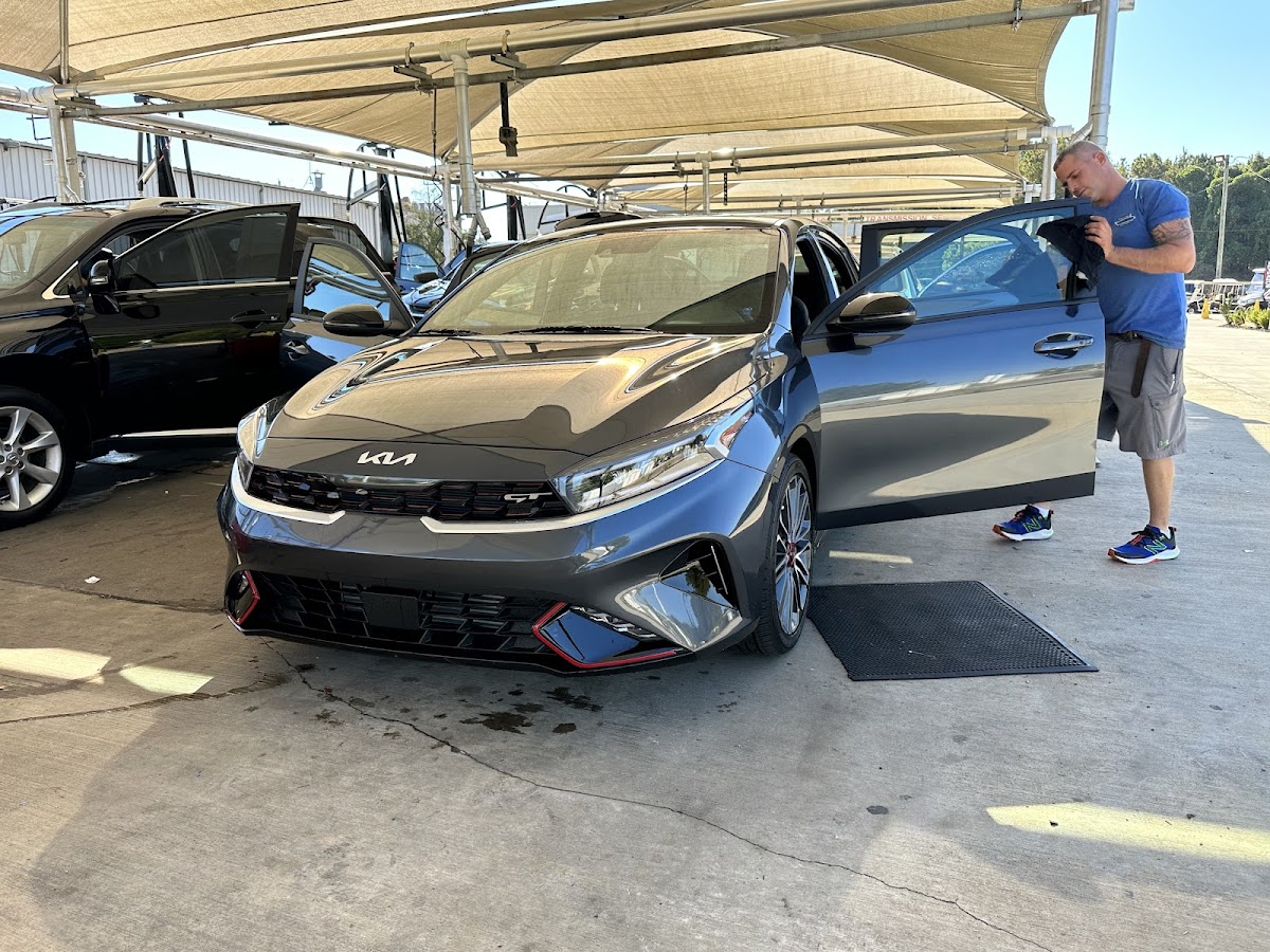 Bulldog Car Wash & Golf Carts photo 4