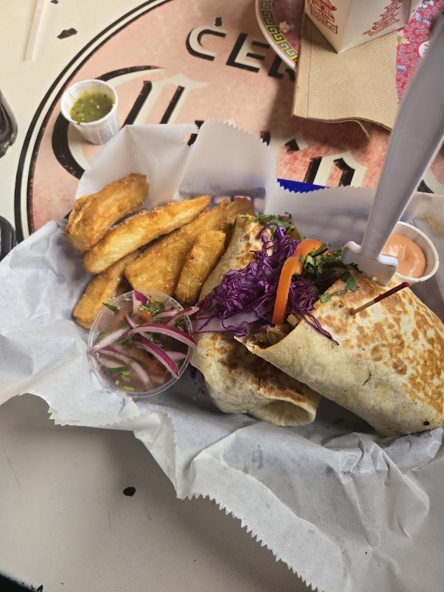 Cali N Tito's photo 3