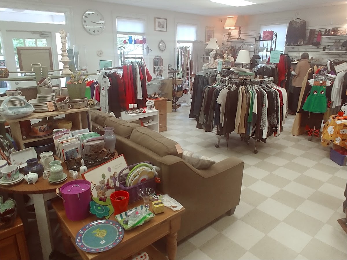 Emmanuel Episcopal Thrift House photo 3