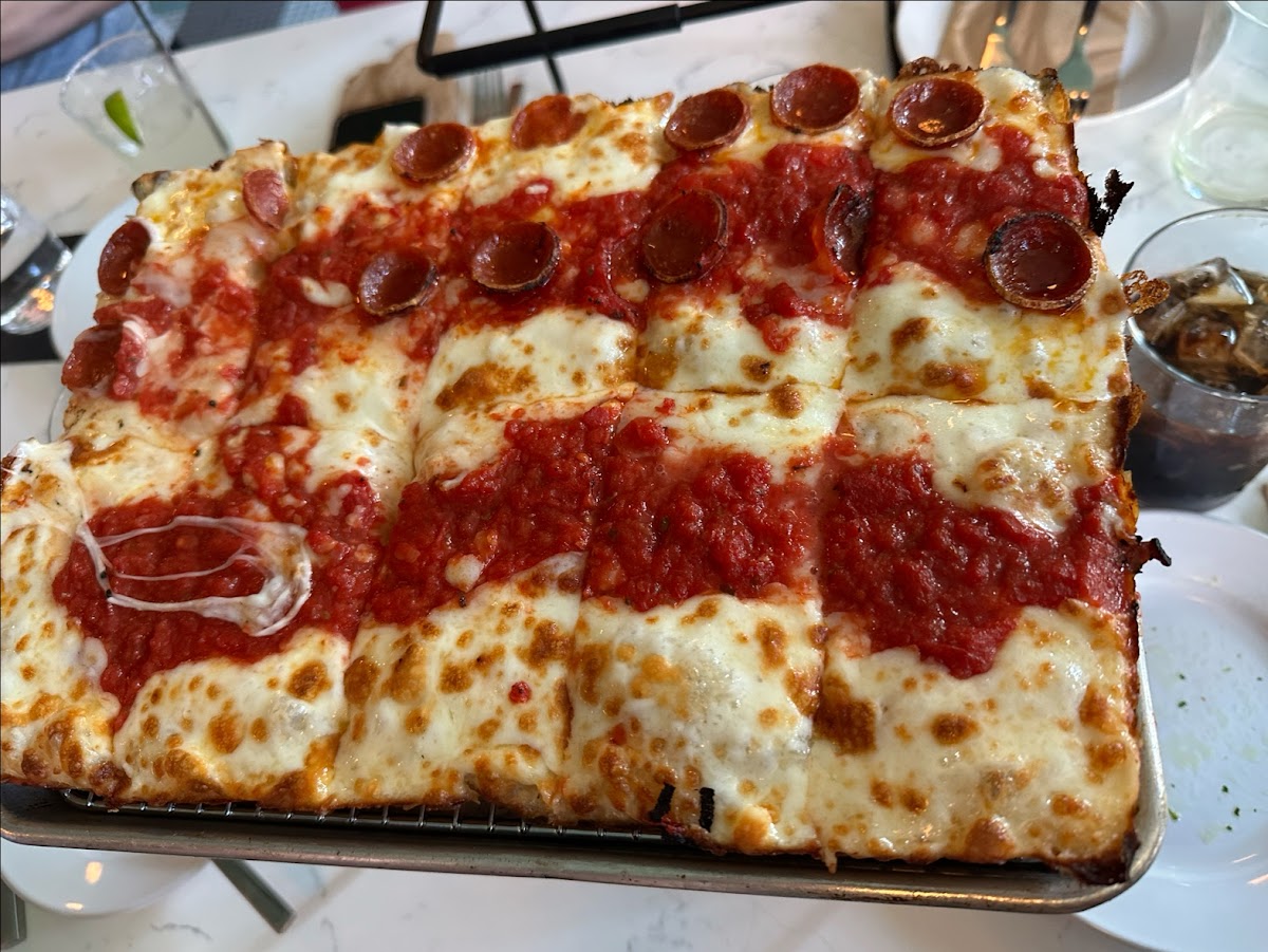 Emmy Squared Pizza: Athens photo 4