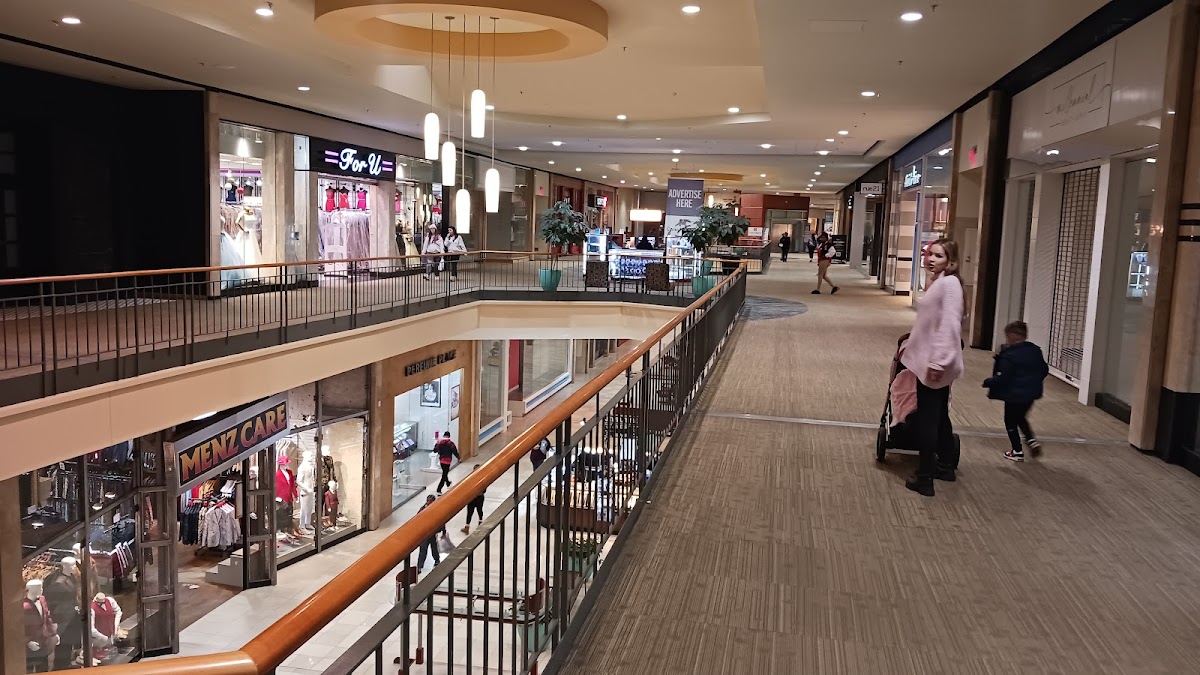 Georgia Square Mall photo 2