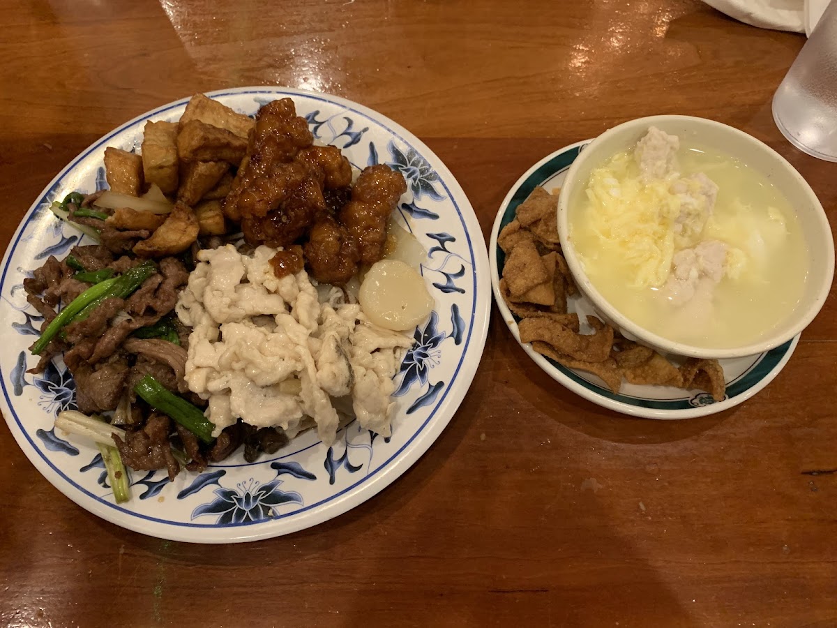 Golden Dragon Restaurant photo 2