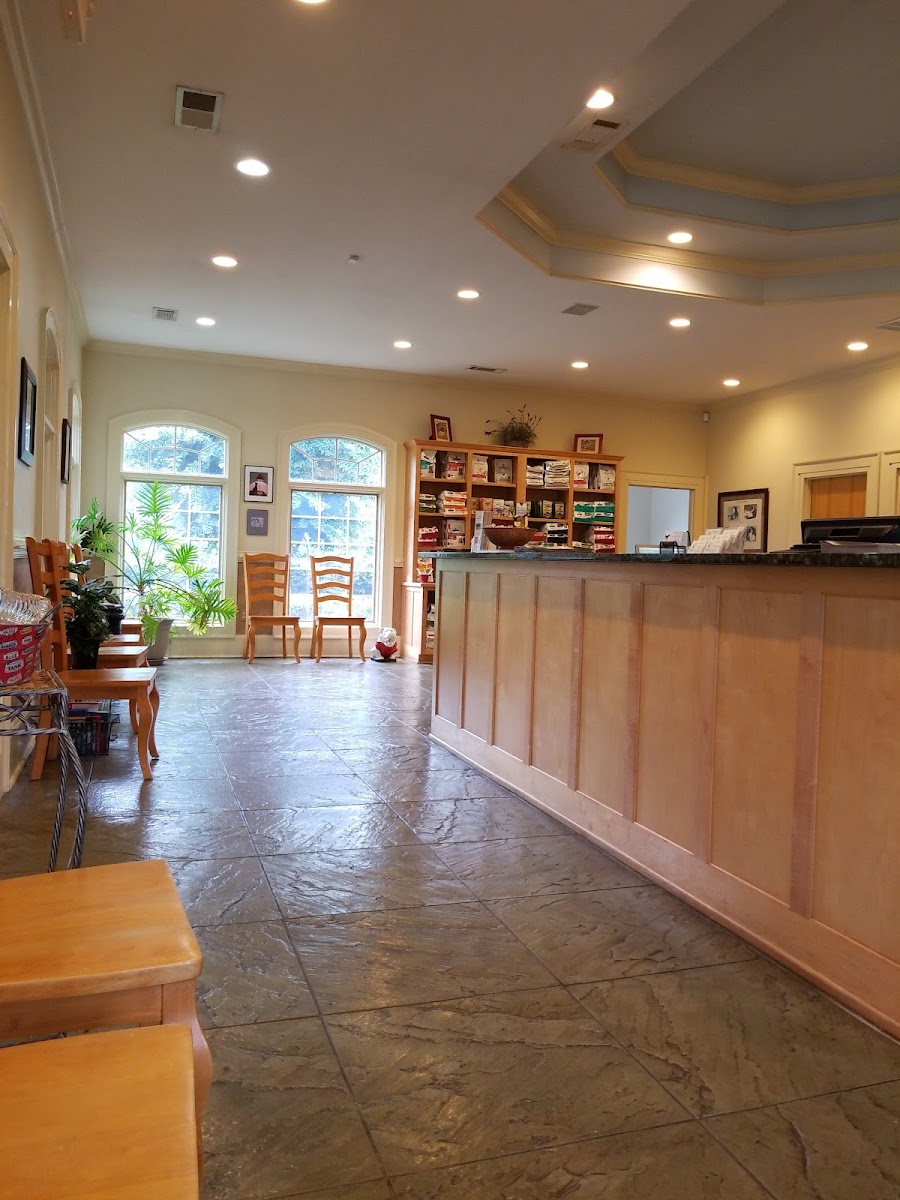 Good Hands Veterinary Hospital photo 2