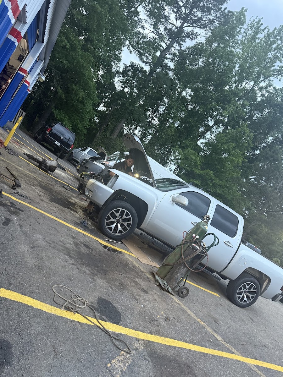 H&C Auto Repair and Detailing photo 4