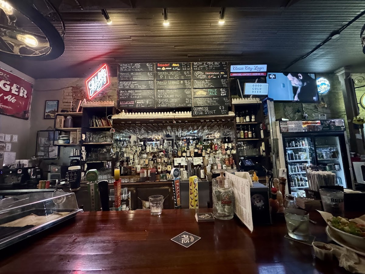 Hi-Lo Lounge in Normaltown, Athens, GA