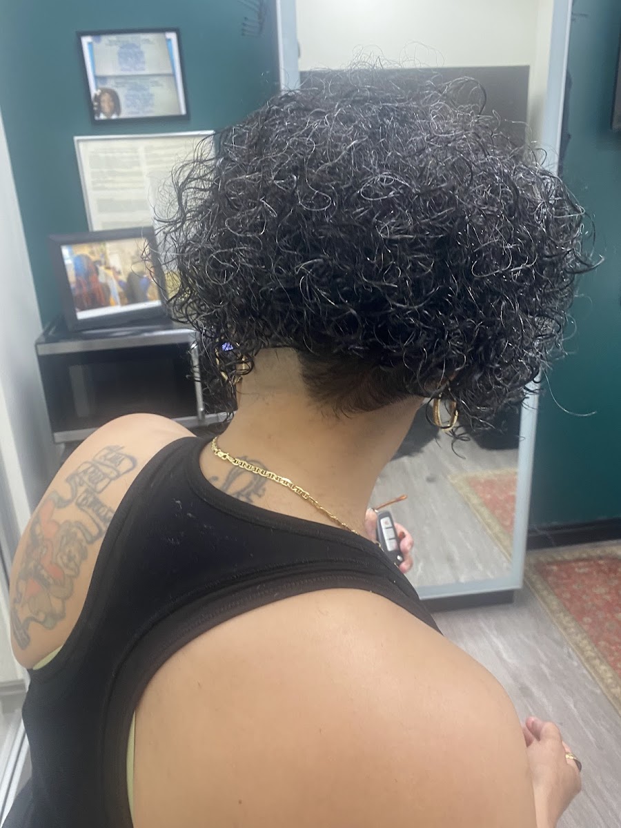 J. Salon of Athens Beauty Collective photo 3