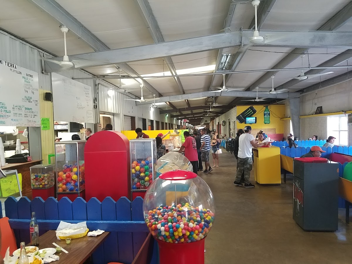 J&J Flea Market photo 4