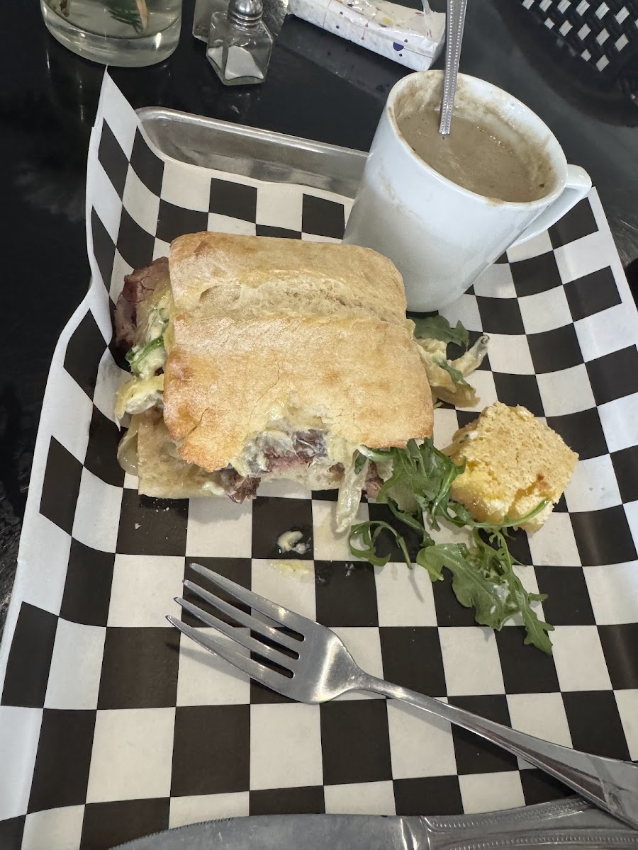 Lindsey's Culinary Market photo 4