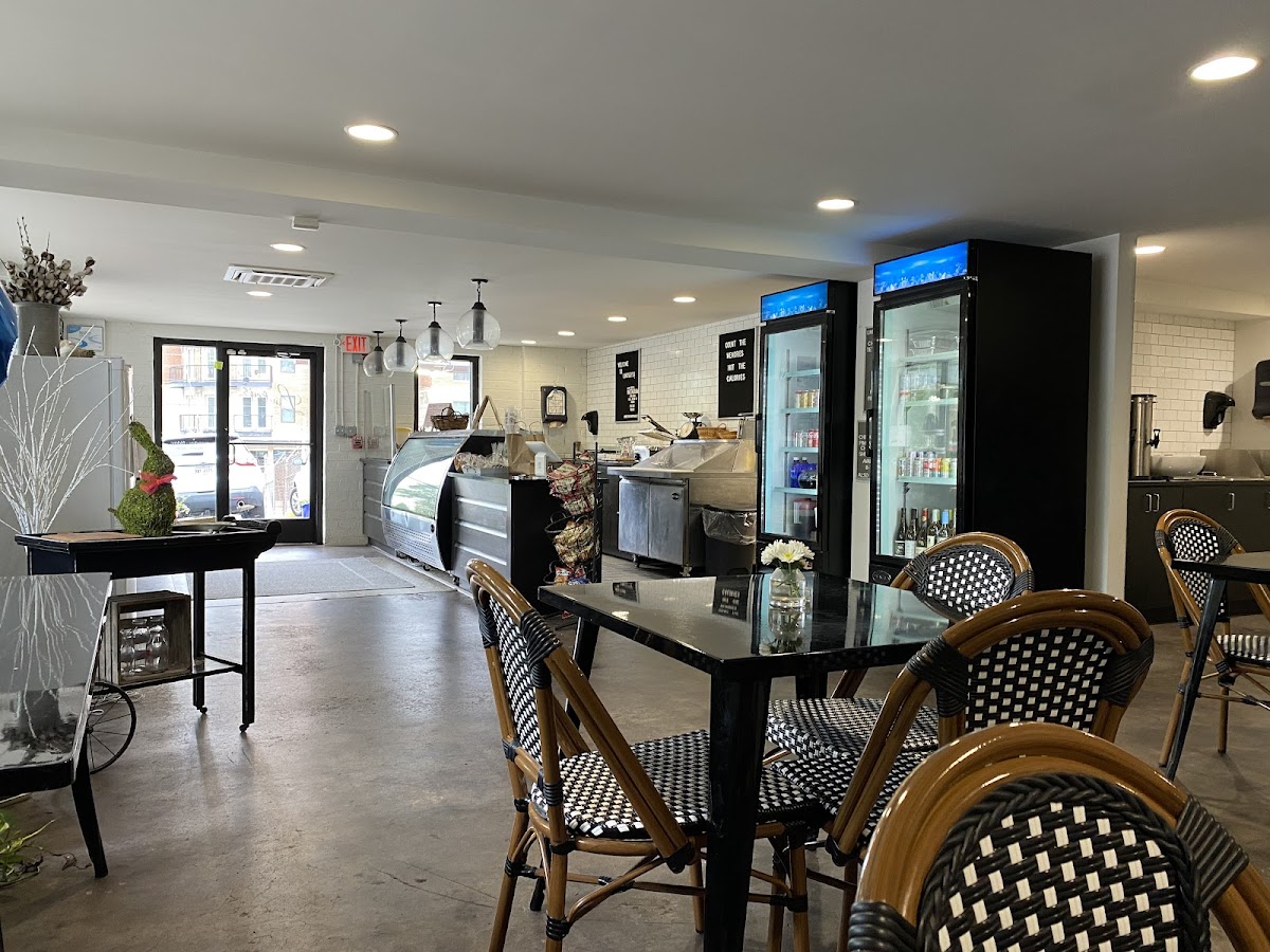 Lindsey's Culinary Market photo 5