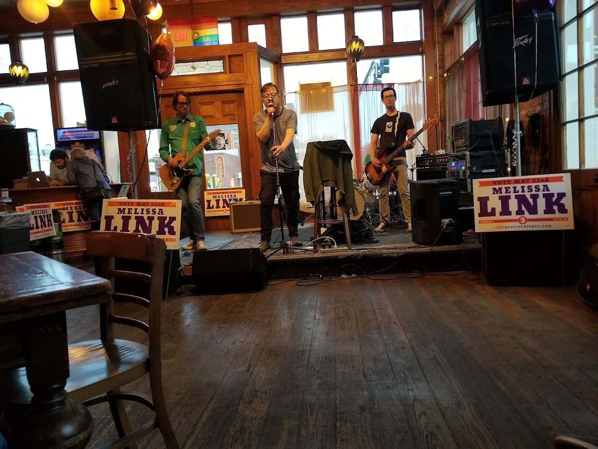 Little King's Shuffle Club photo 3