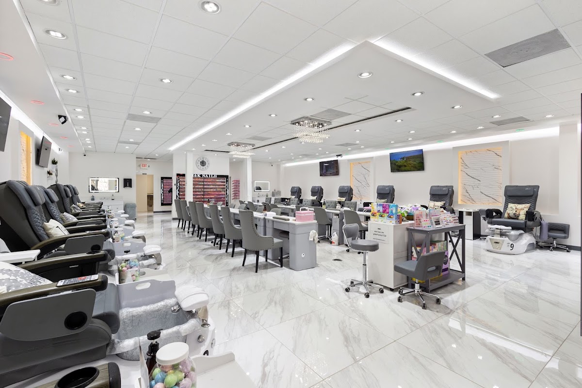 M&K Nail Spa photo 4