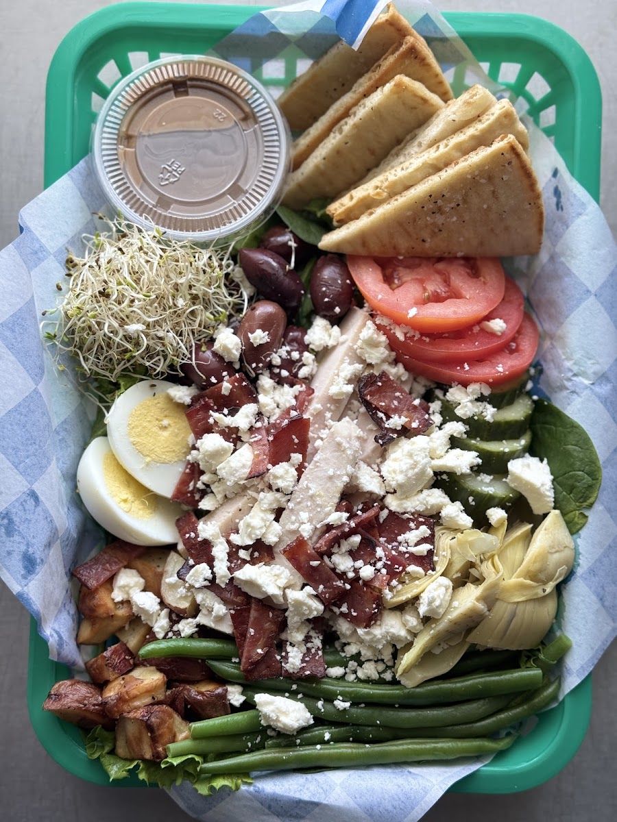 Marti's at Midday photo 3