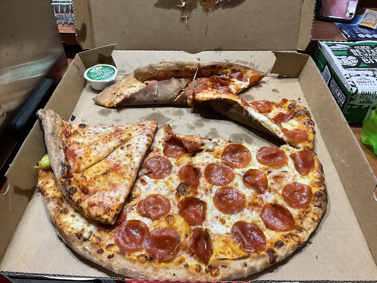 Papa Johns Pizza photo 4