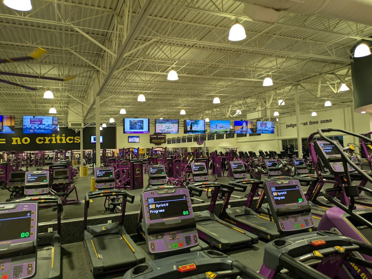 Planet Fitness photo 2