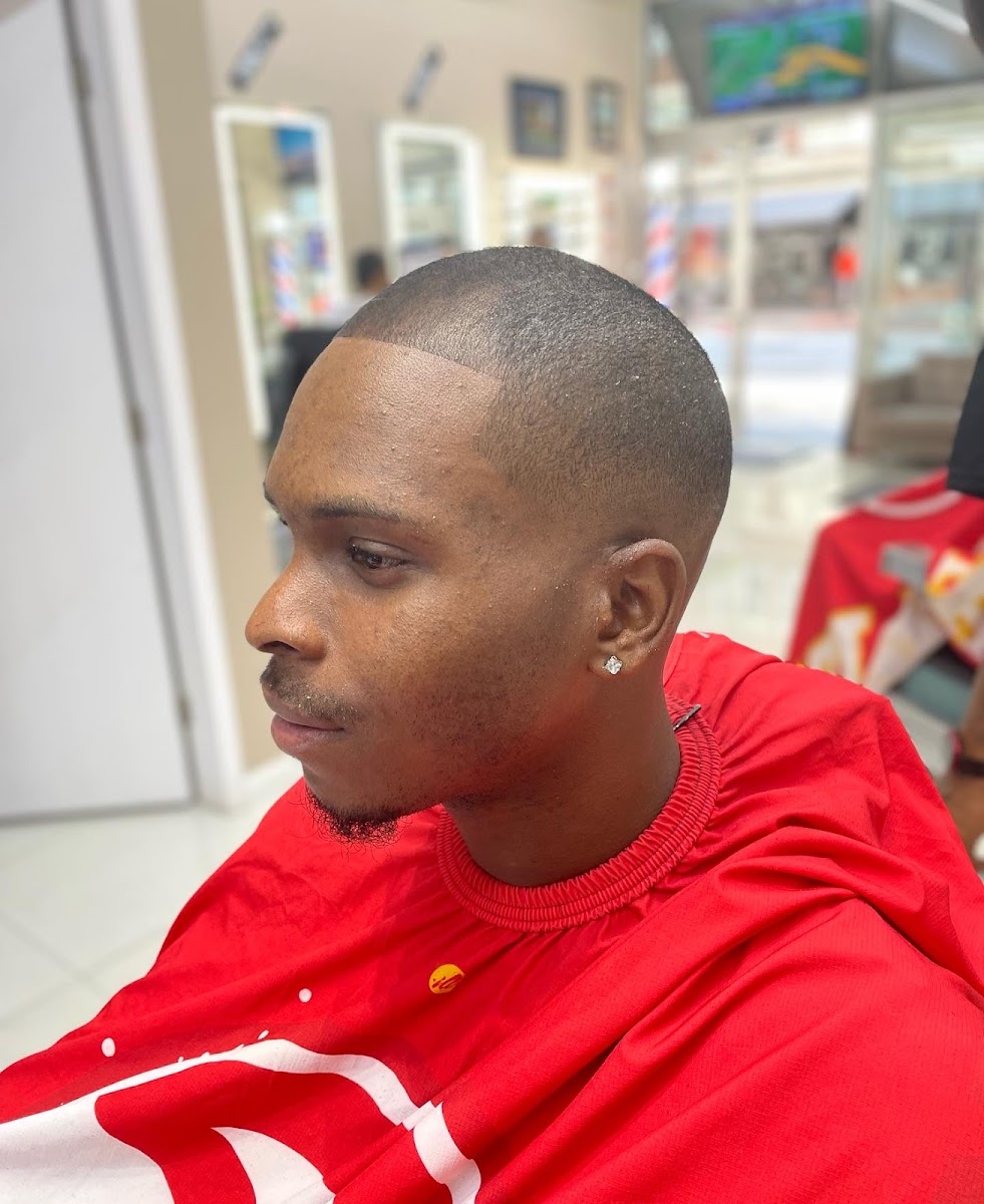 Robbie's Cuts - Beauty & Salons in Athens, GA