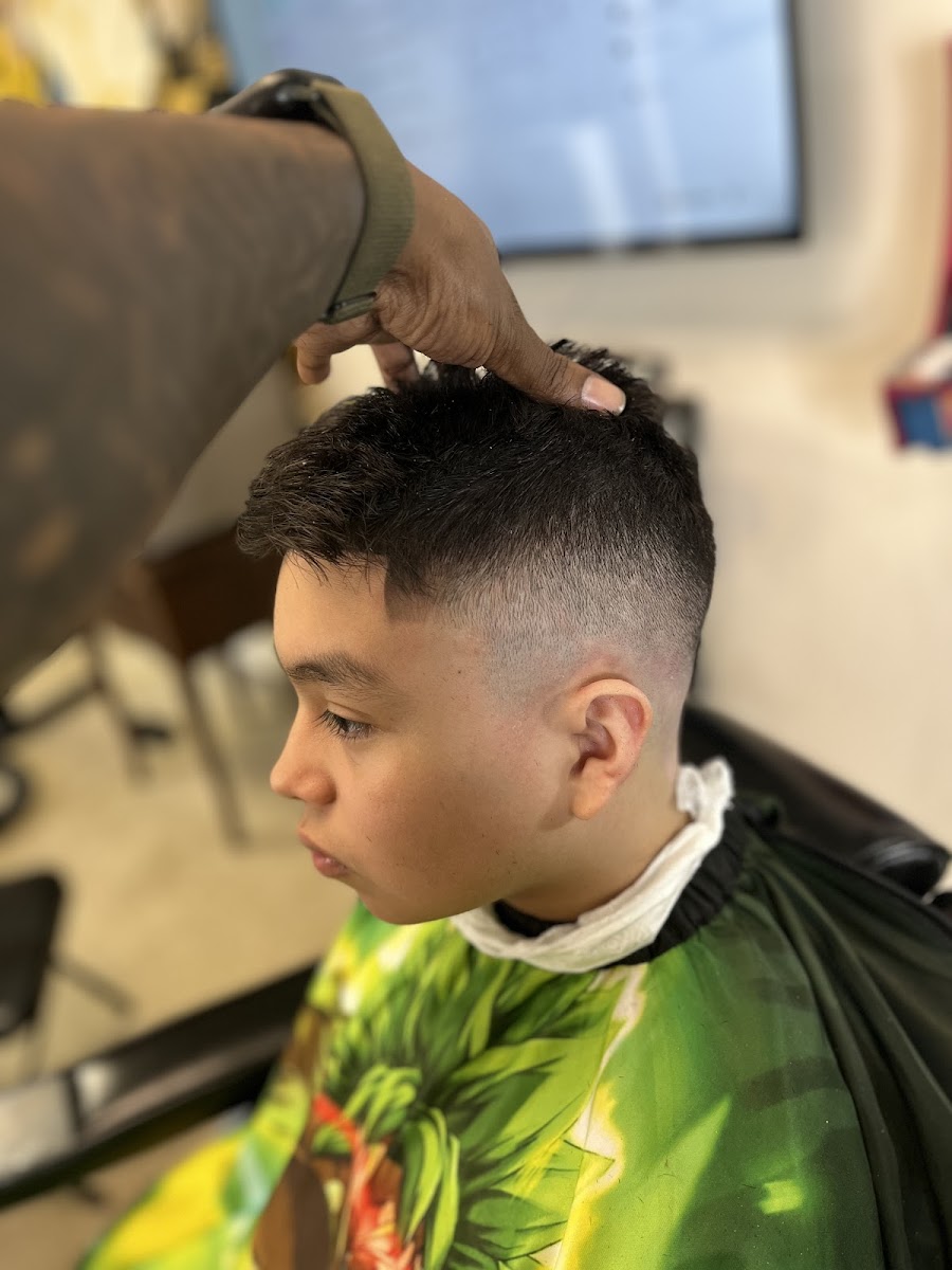 Ron’s Ace Of Fades Barbershop LLC photo 4