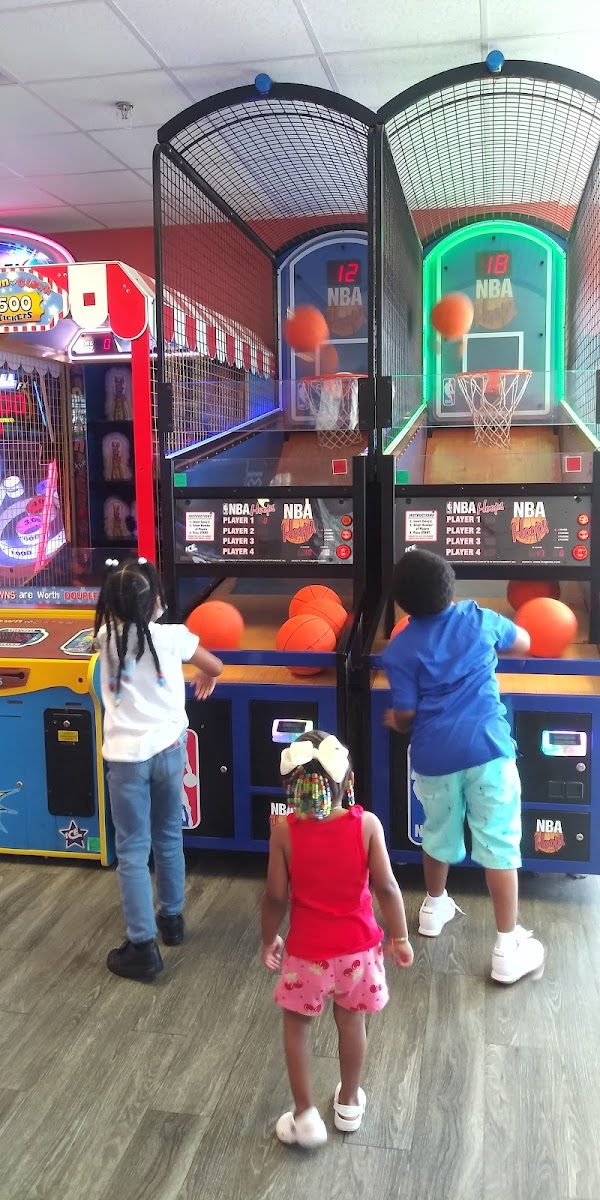 Showtime Bowling Center photo 5