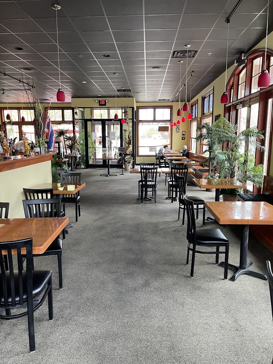 Siri Thai Cuisine - Date Night in Athens, GA