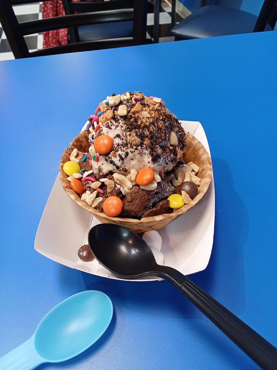 Swirlee's Sweet & Frozen Treats of Athens photo 2