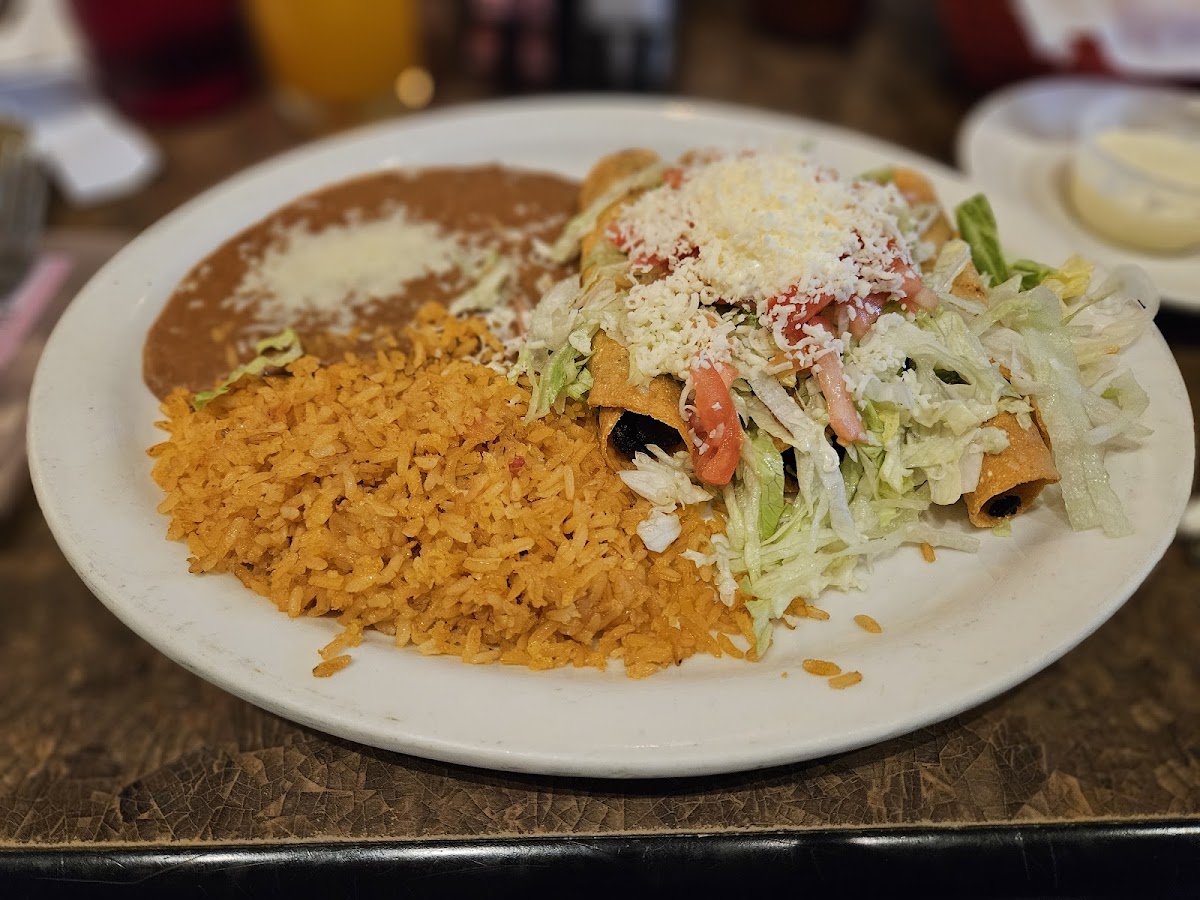 Taqueria La Parrilla photo 2