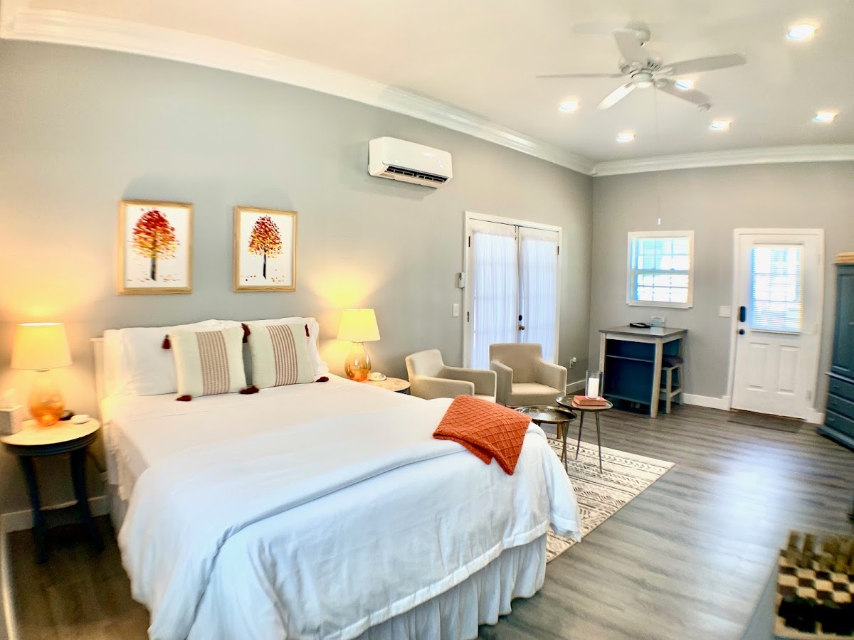 The Fox and the Farmhouse photo 2