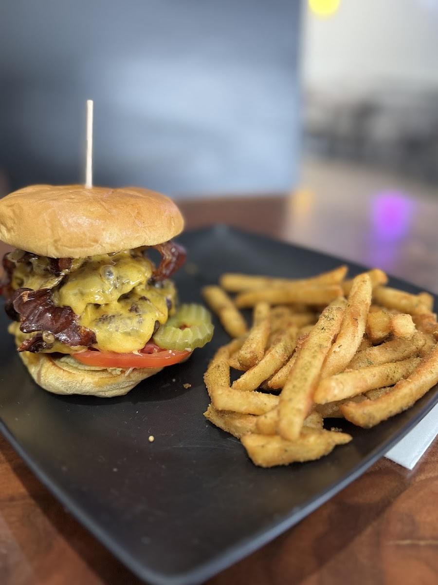 Three Buddies - Athens photo 2