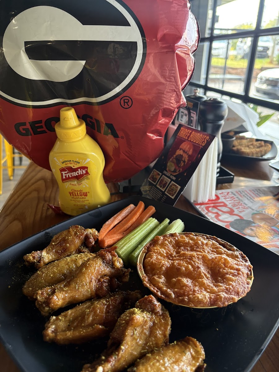 Three Buddies - Athens photo 3