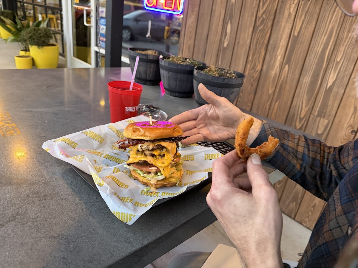 Three Buddies - Athens photo 5