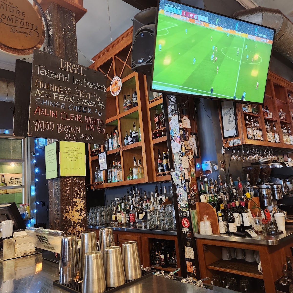 Walkers Coffee Shop & Pub photo 3